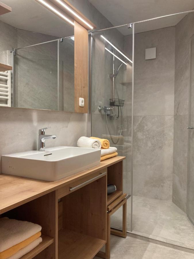 Standard Apartment mit 2 Schlafzimmern und Balkon