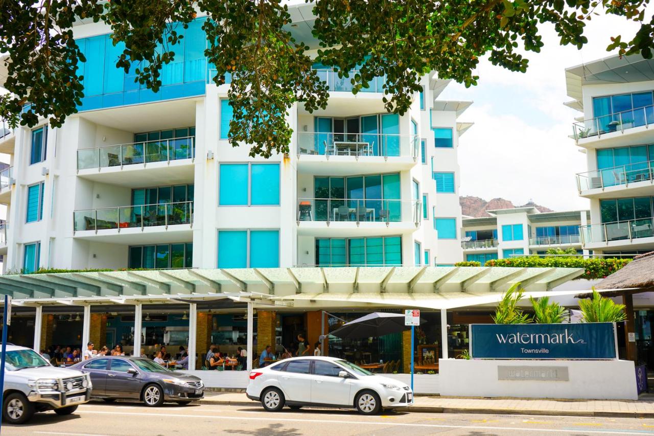 Watermark 105 - B&B Townsville