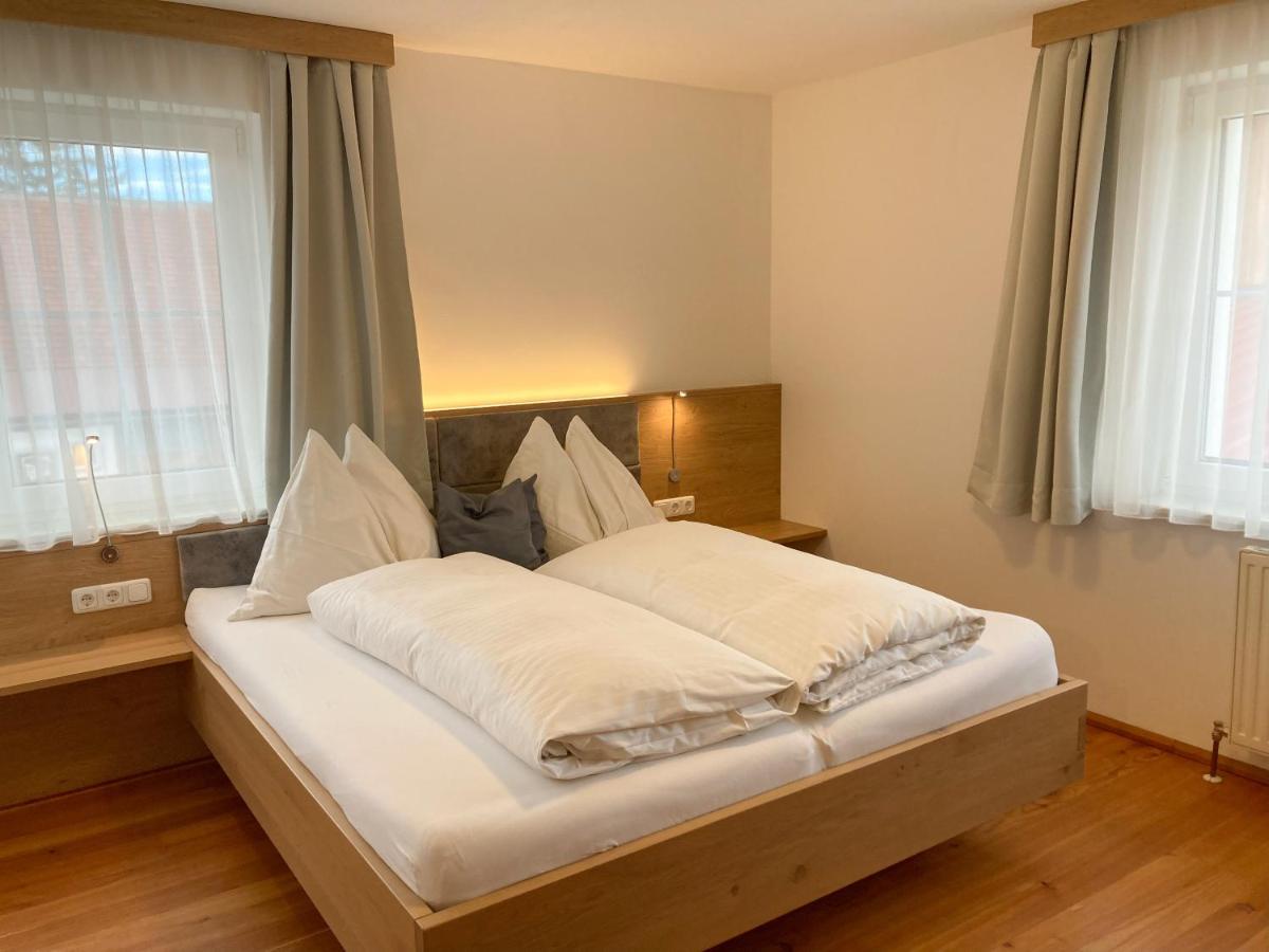 Standaard Appartement met 2 Slaapkamers en Balkon