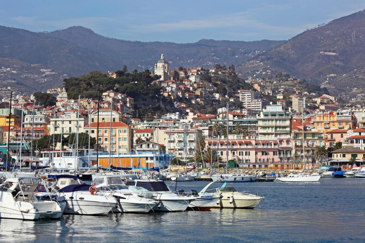 Sakura Inn Sanremo - B&B