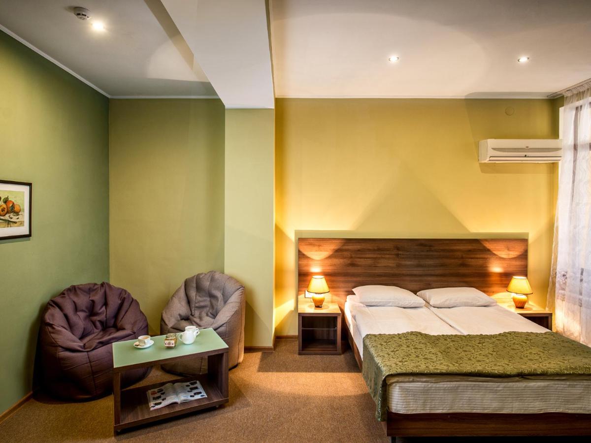 B&B Lviv - Lviv Central Jam Hotel - Bed and Breakfast Lviv