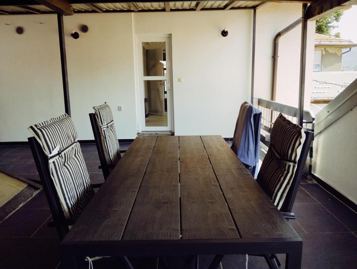 Apartmani Bujrum - B&B