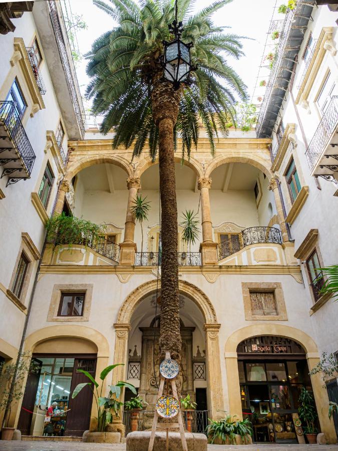 Palazzo Santa Ninfa - Luxury Mansion - B&B