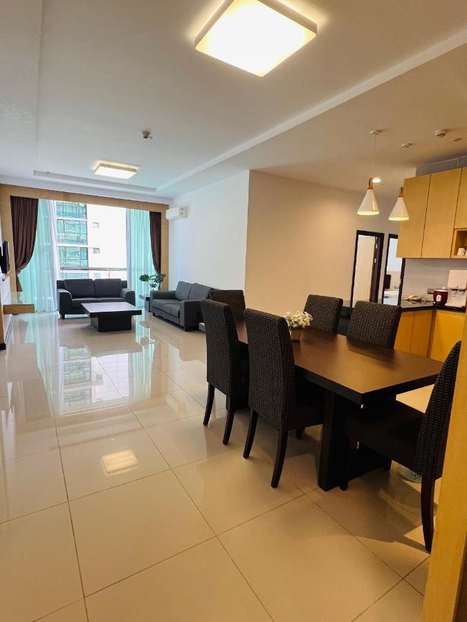 Four-Bedroom Deluxe Apartment