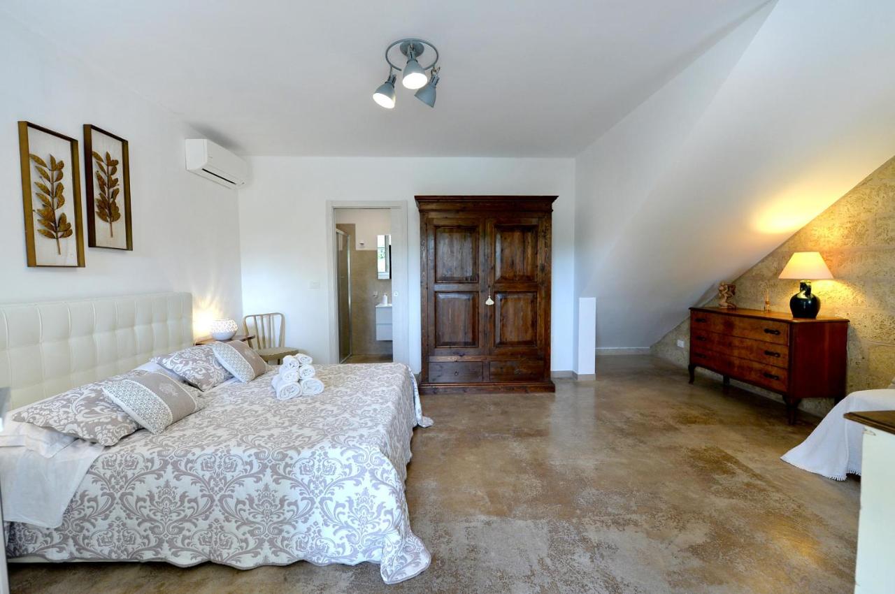 Junior Suite with Pool View