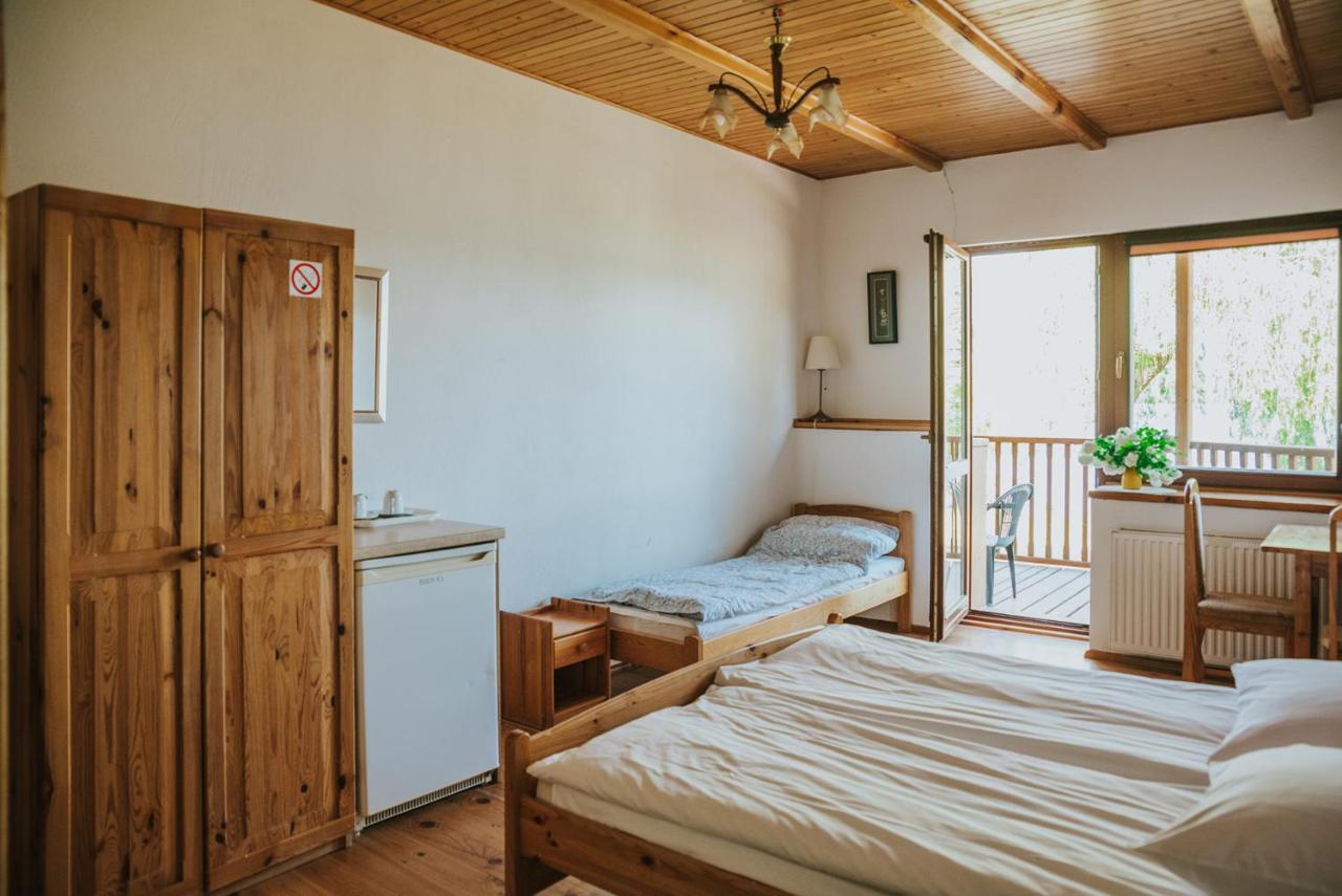 Doppelzimmer mit Balkon (2 Erwachsene + 1 Kind)