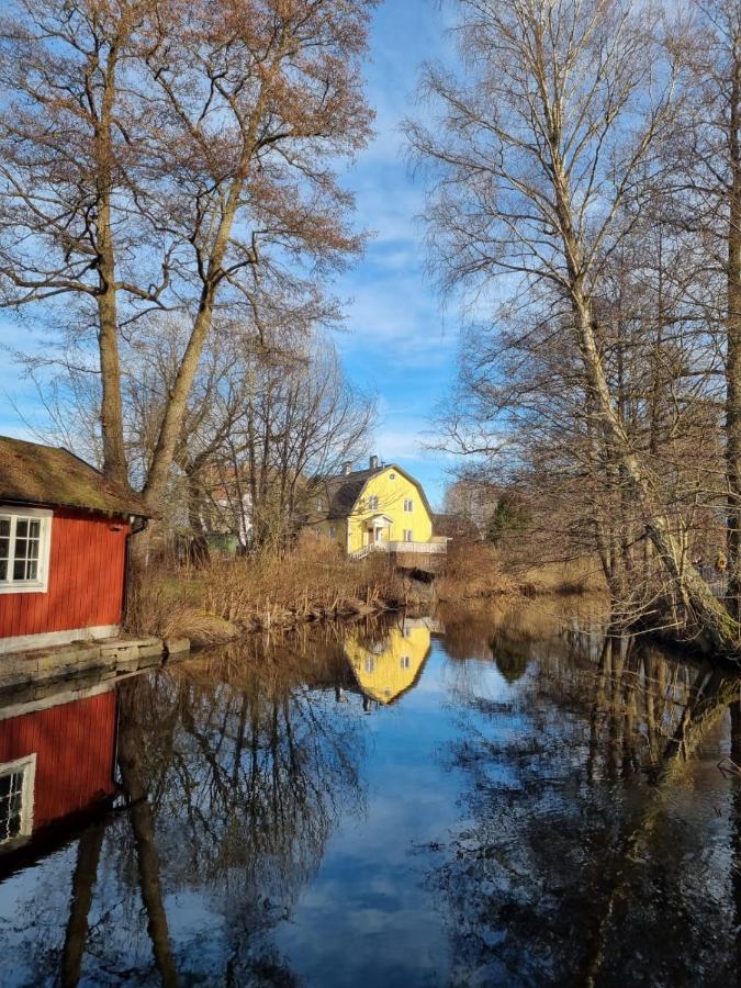 Solhuset intill ån - B&B