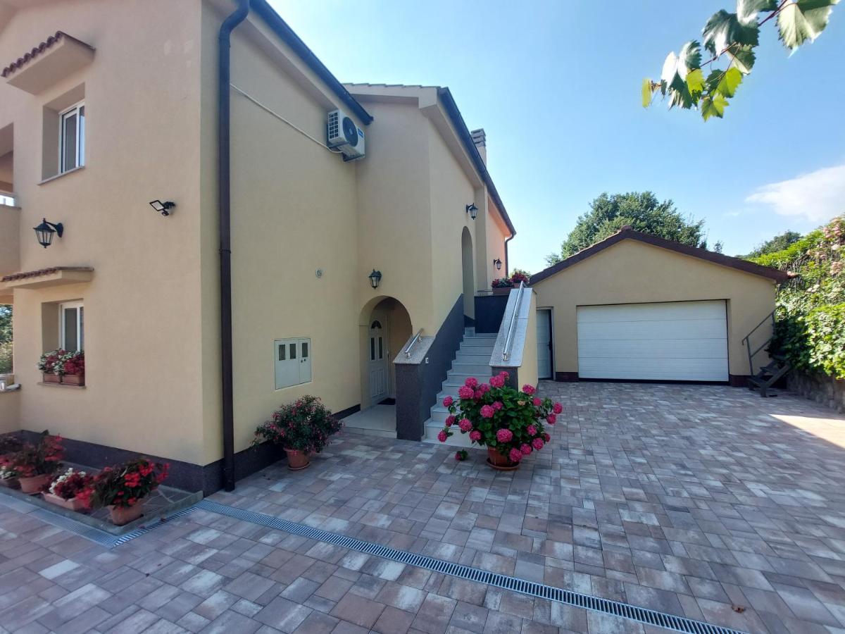 Holiday apartment Lux Nera - B&B