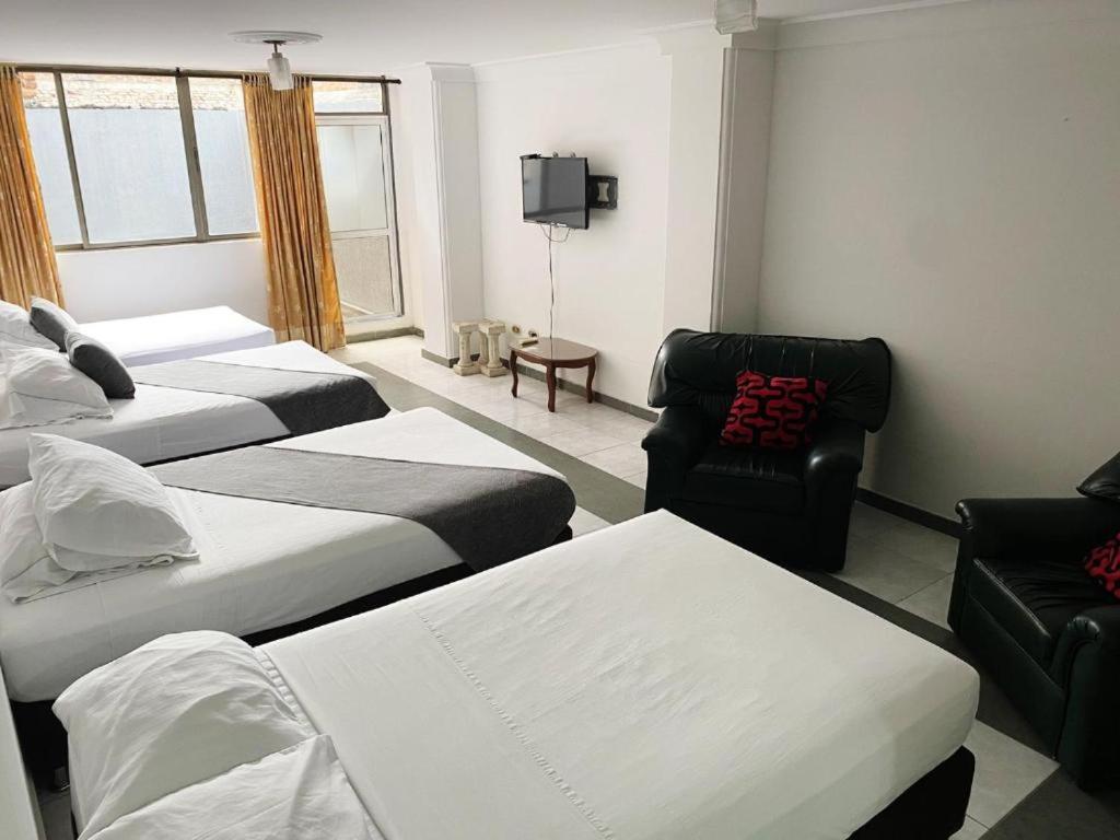 Deluxe Family Suite