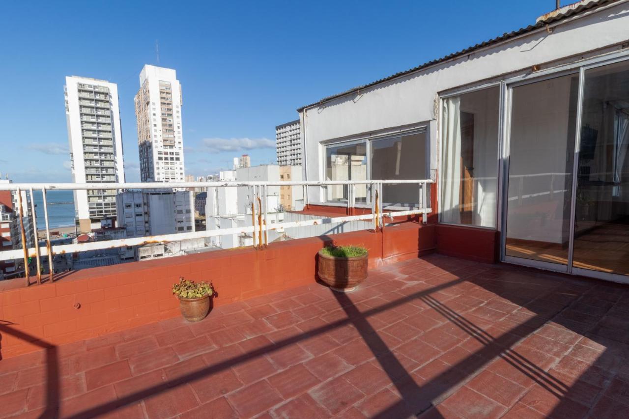 Check and Home - Sacoa - 6 huéspedes con vista al mar, terraza privada y parrilla - Chambres d'hôtes Mar del Plata