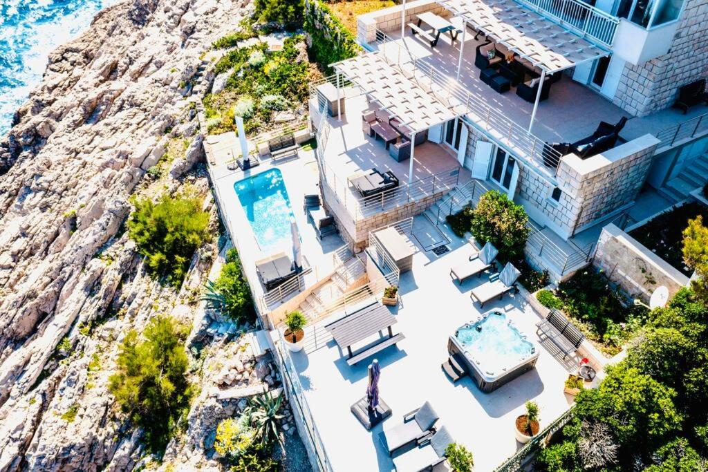 Blue Views Villa with Heated Pool and Jacuzzi - Ferienwohnung Dubrovnik