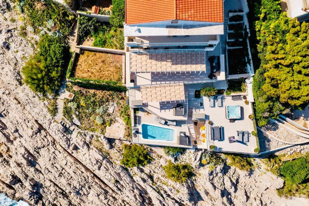 Blue Views Villa with Heated Pool and Jacuzzi - Ferienwohnung Dubrovnik