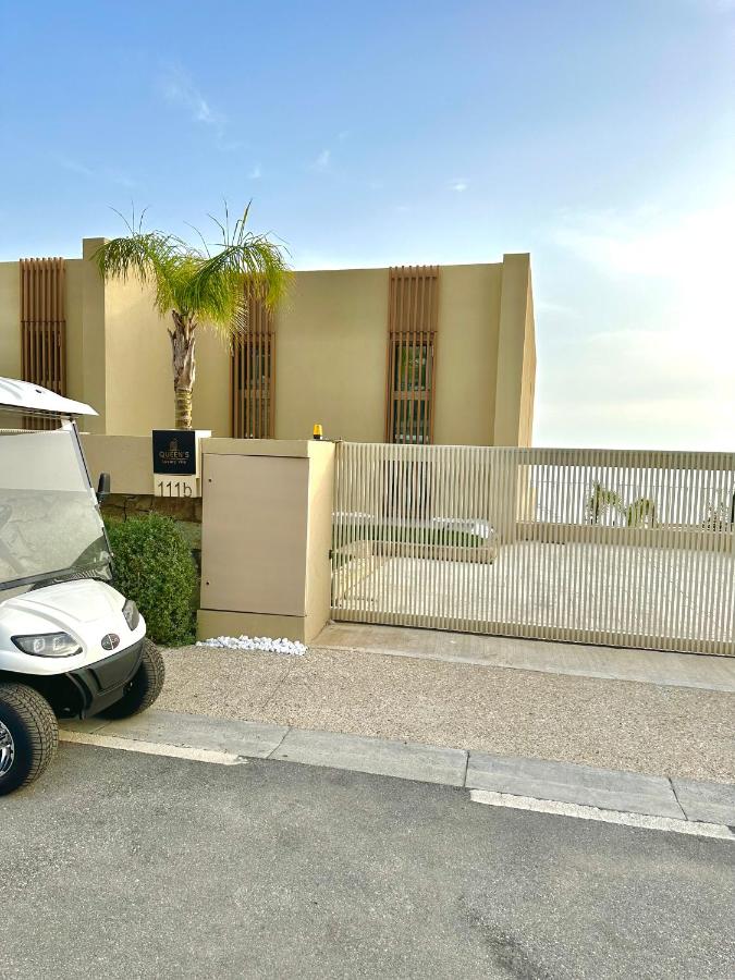 Queens Luxury Vila 111B - B&B Vlorë