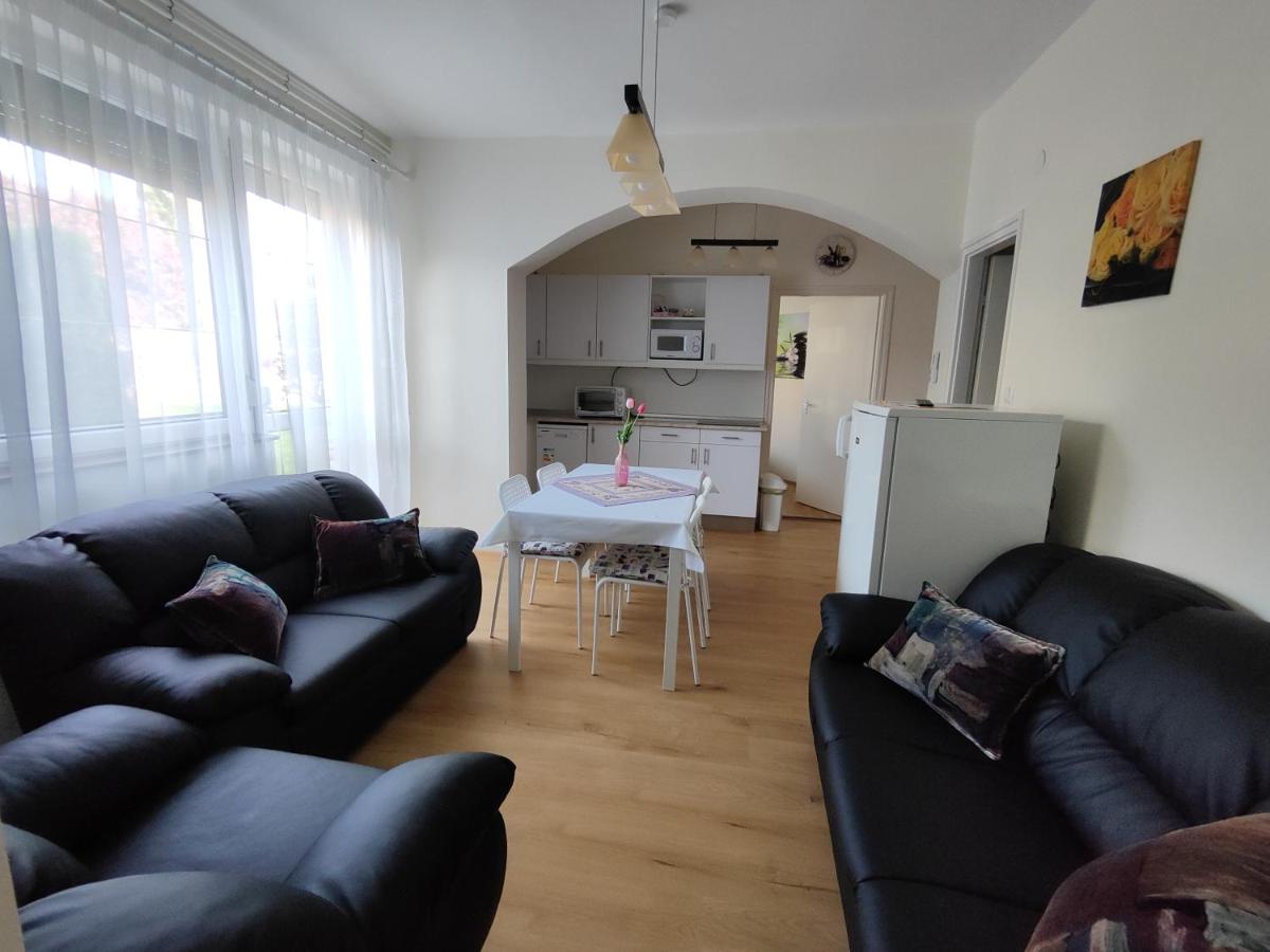 Apartment mit Terrasse