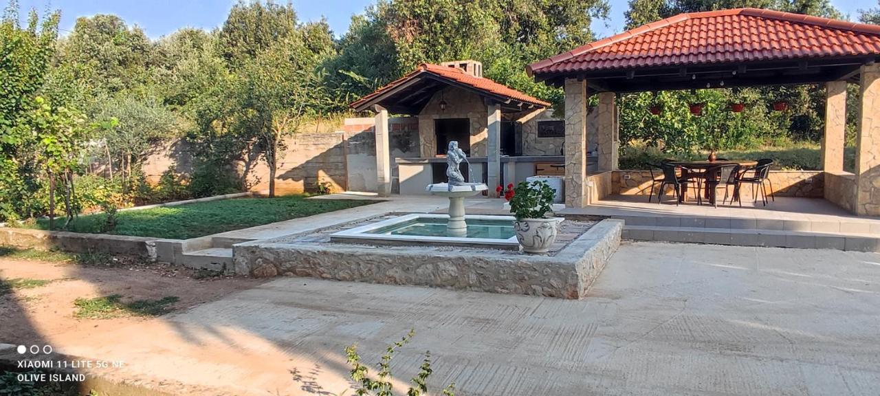 Villa Olive Island, 3 Stars Family Friendly Resort - Chambres d’hôtes