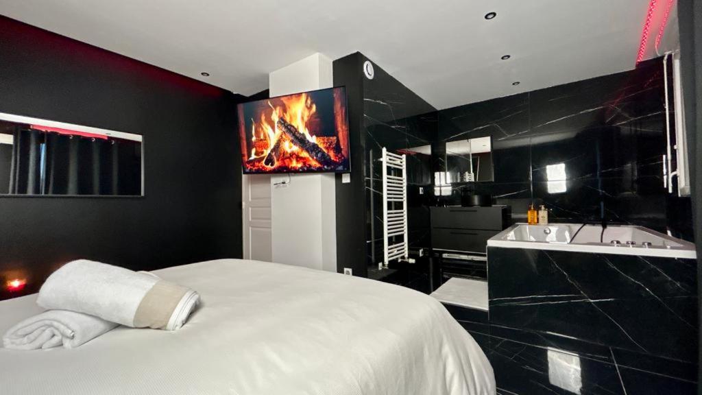 Black Room: Votre Love Room près de Lyon - Bed and Breakfast