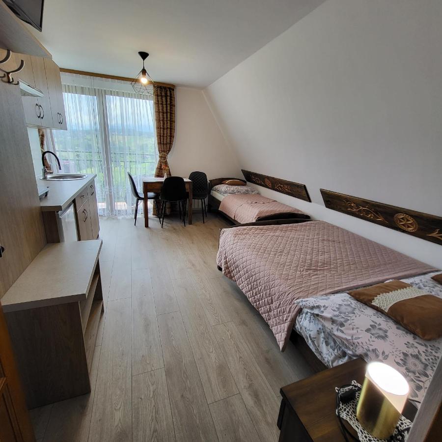 Chambre Triple avec Salle de Bains Privative