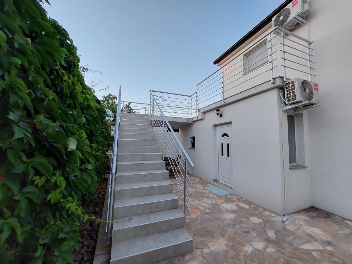 Vrsi Bay Apartments - Ferienwohnung