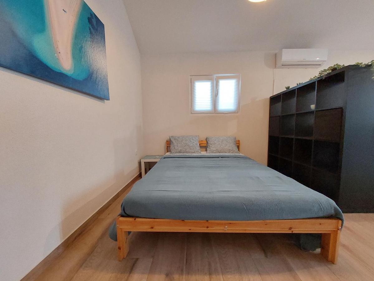 Studio Apartment with Balcony