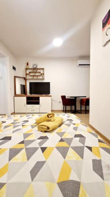 Central compass - B&B