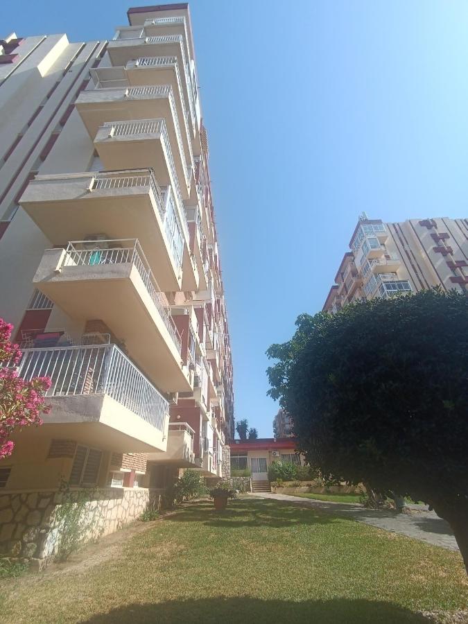 Iris Sunset - B&B Benalmádena