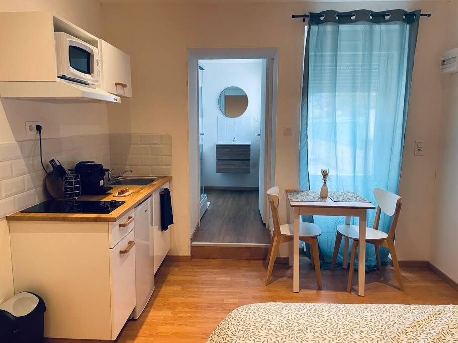 Studio Charles de Gaulle II - B&B