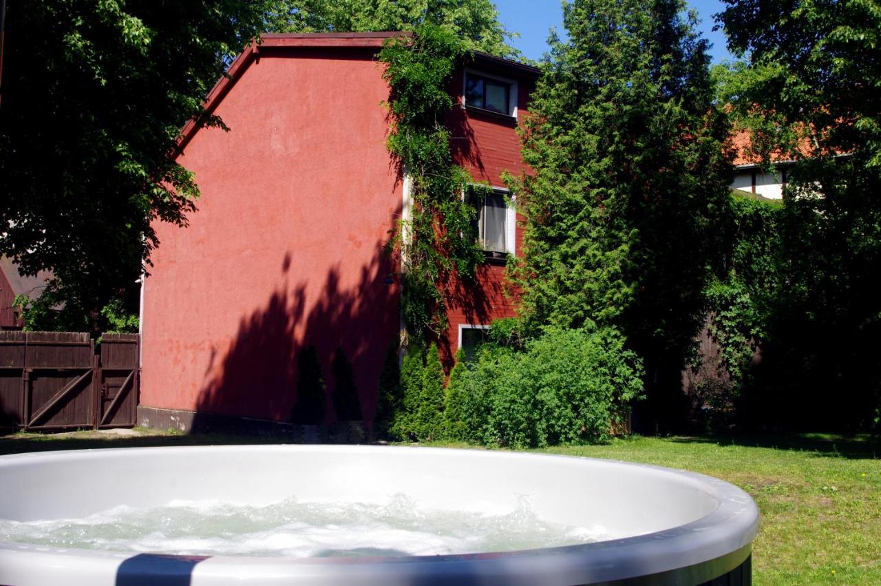 Private house 2km from old town - Ferienwohnung Riga