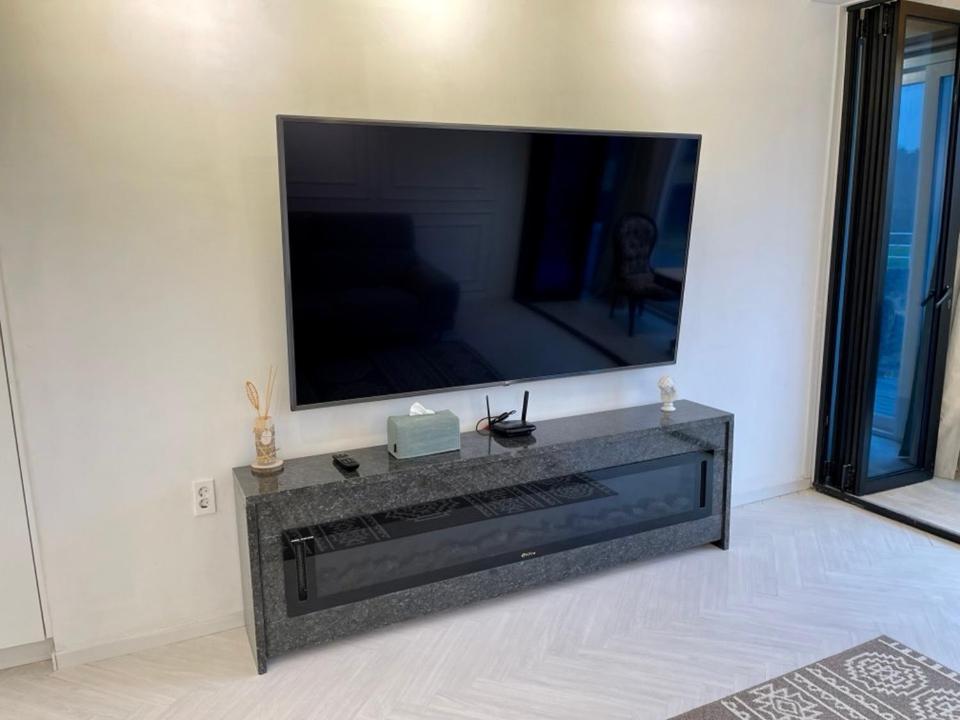 One-Bedroom #113