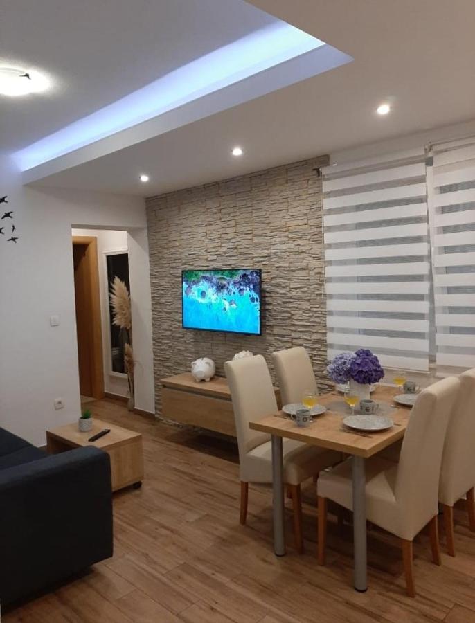 AntonBille - Ferienwohnung Gradac