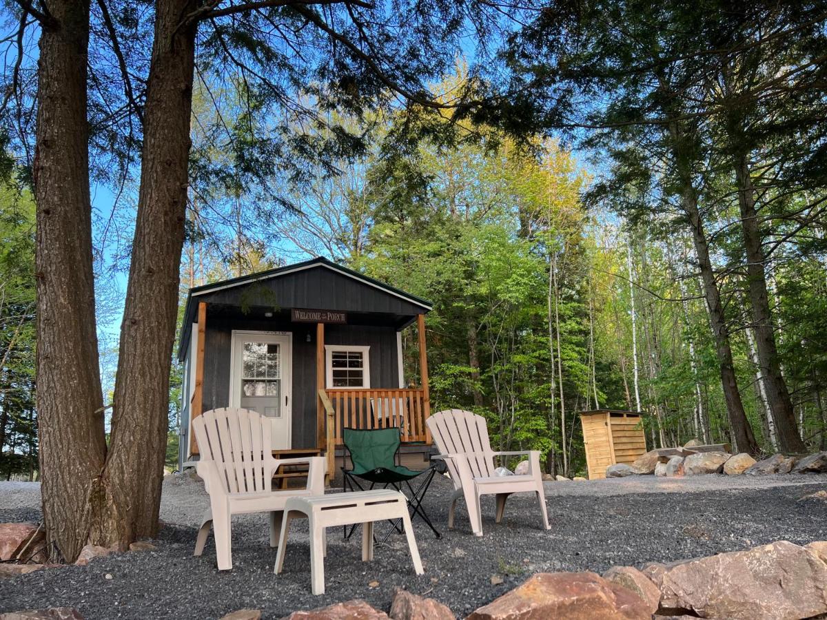 HARRISVILLE Love Shack - B&B