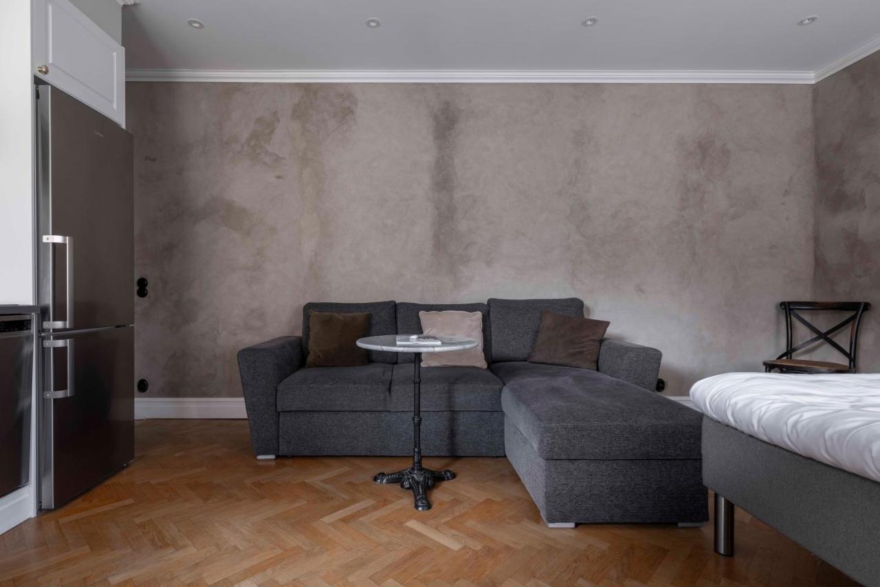 Cozy studio for 4 people at Stora torget - Bed and Breakfast Visby