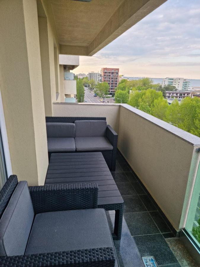 Apartament 3 camere Mamaia zona butoaie - Bed and Breakfast Mamaia
