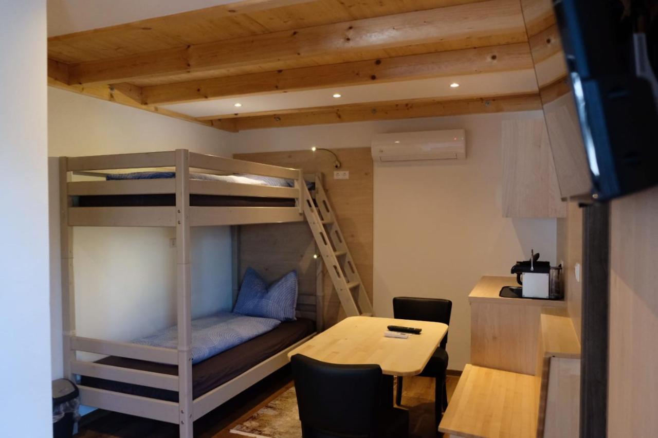 Familienzimmer mit Terrasse