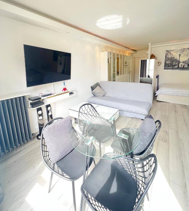Apartamento Estudio con balcón