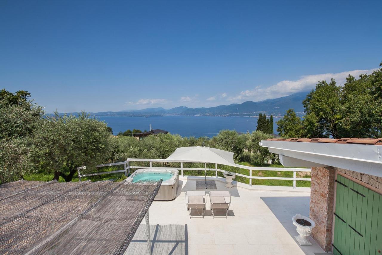 Villa Roby-Loft a Torri del Benaco - B&B Torri del Benaco