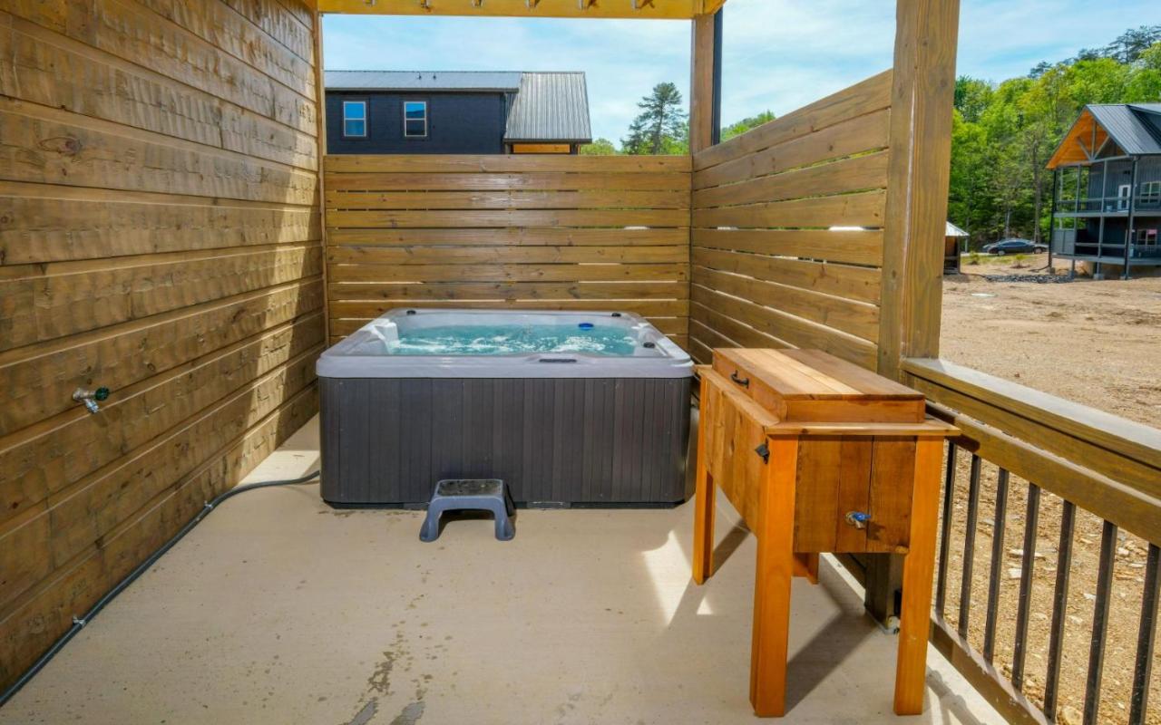 Smoky Mountain Oasis - B&B Pigeon Forge