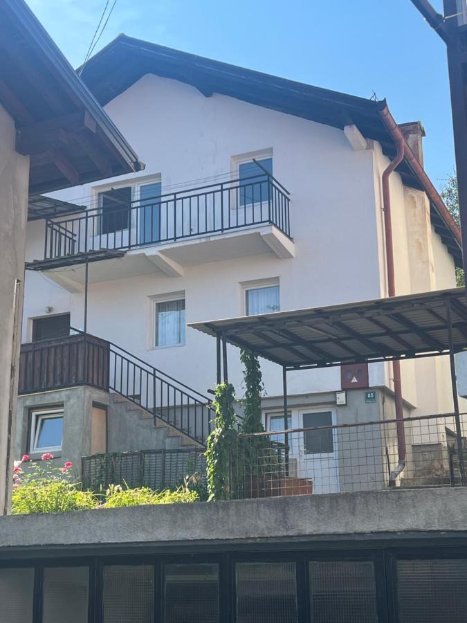 Apartman ŠAH - B&B