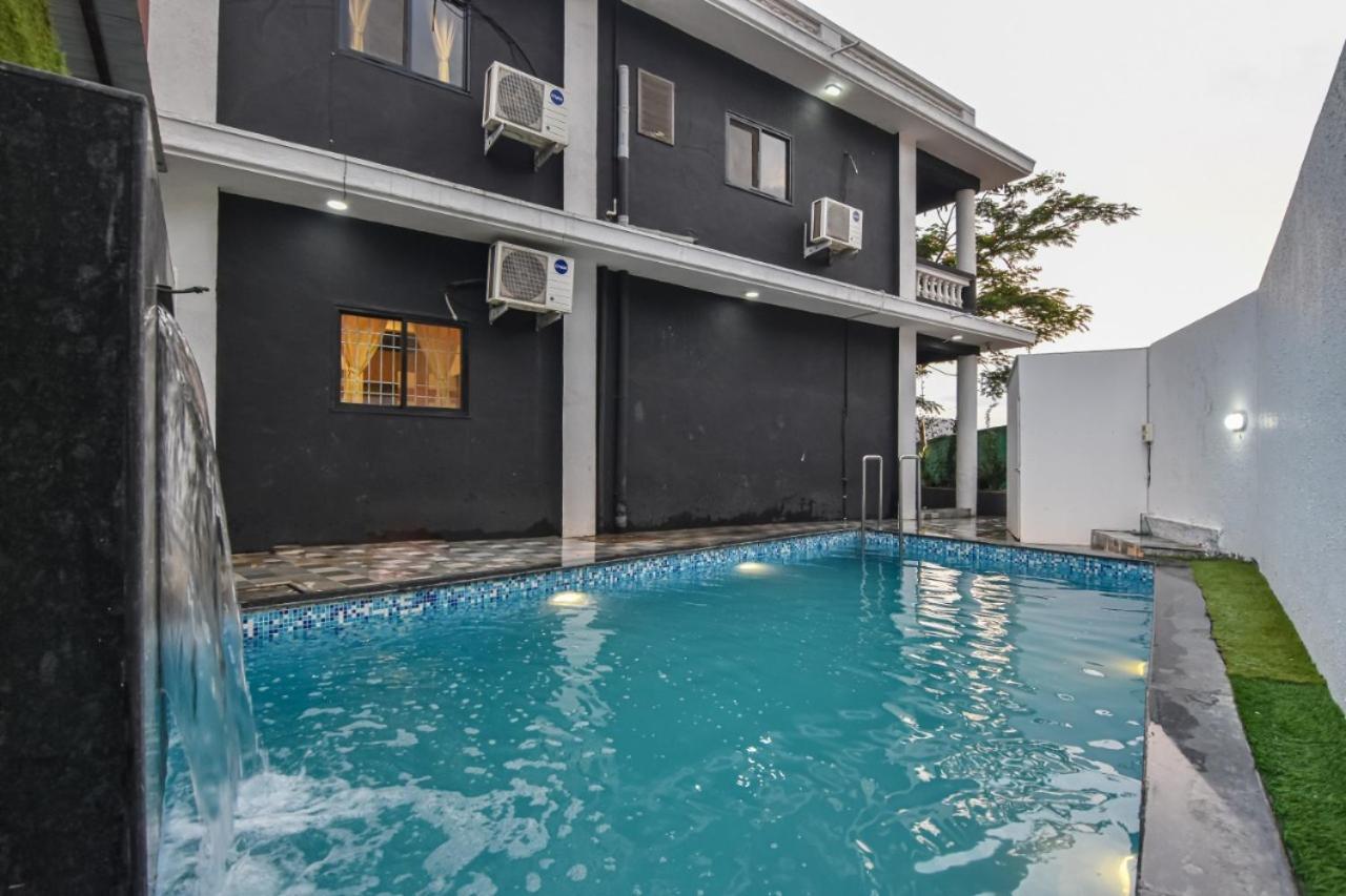 EMPYREAN STAY ll 3BHK ll JAGUAR VILLA ll AC ll PVT POOL ll LUXURY - B&B