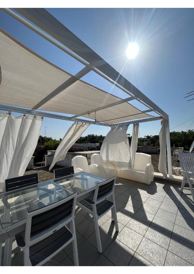 Villa Elena Riva Marina - Chambres d’hôtes Specchiolla