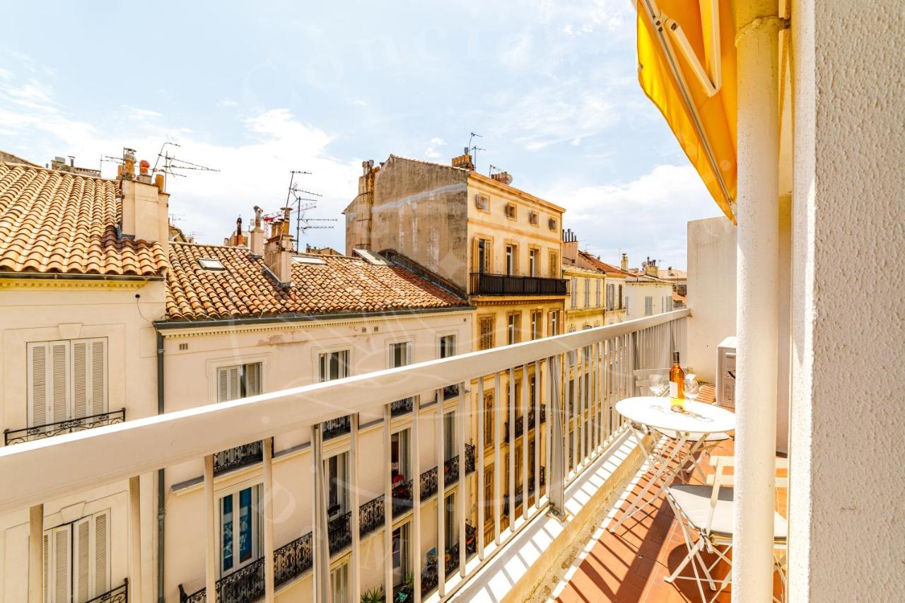 Haute Ville - T2 cosy avec clim & balcon - B&B