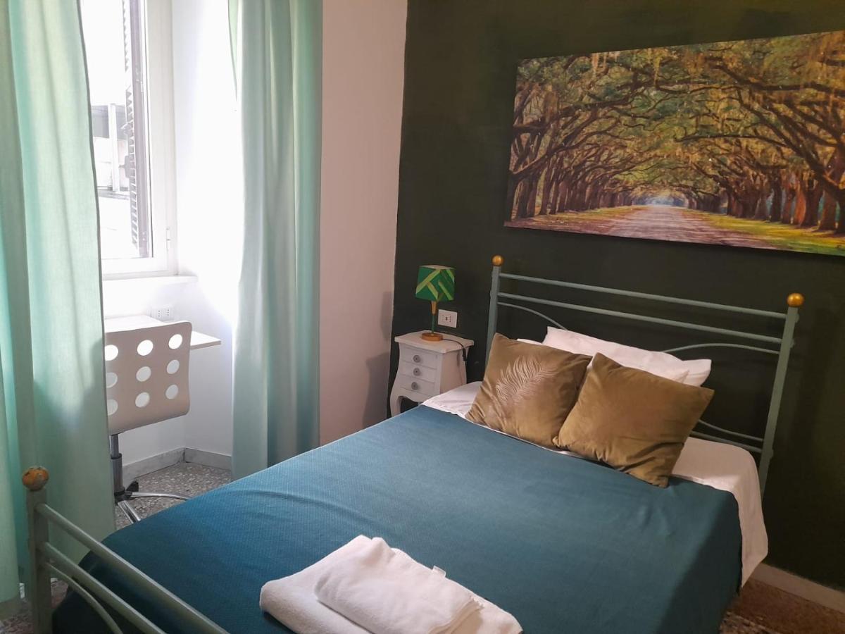 Camera Singola con Bagno in Comune