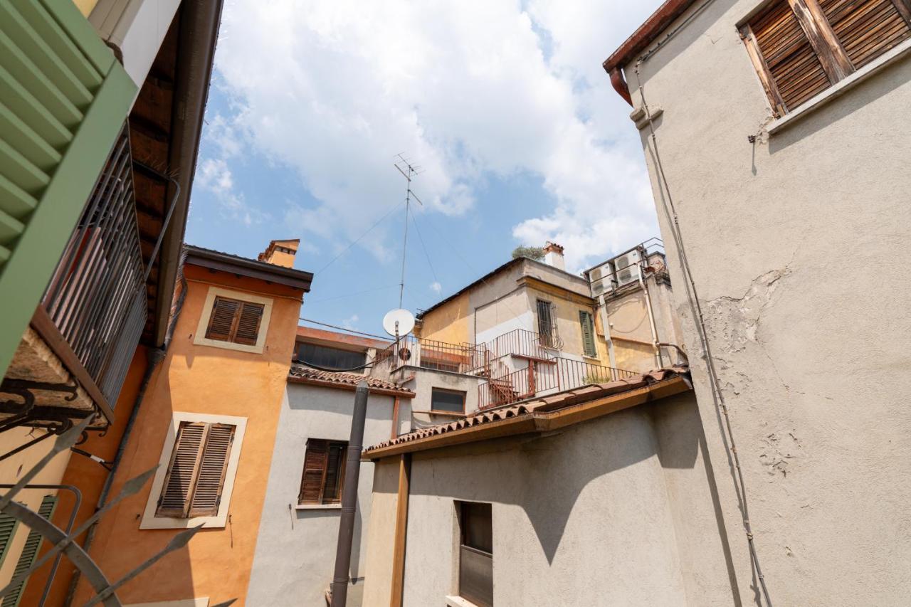 Domus Gladius by Postcardsfrom - B&B Verona