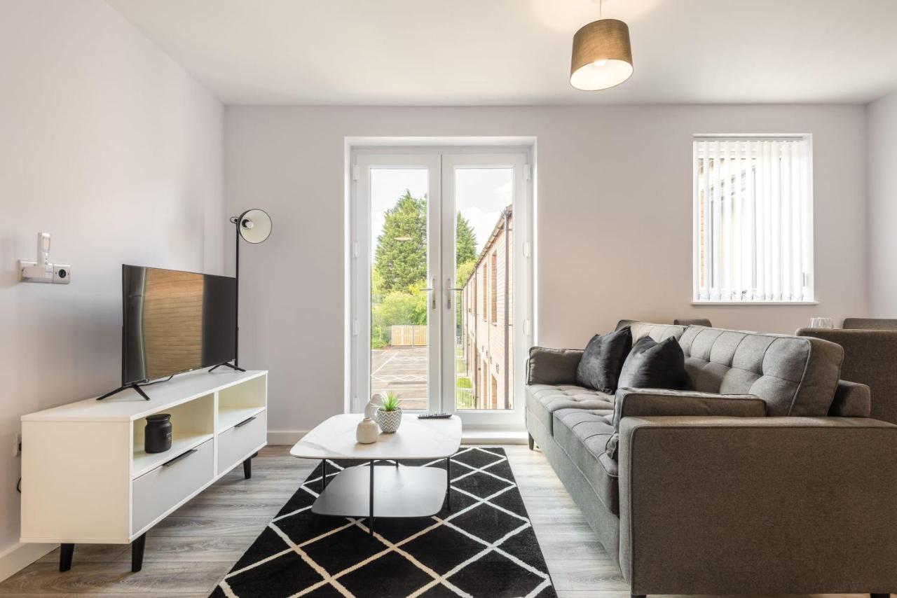 Contemporary 2 Bedroom Home in York - B&B