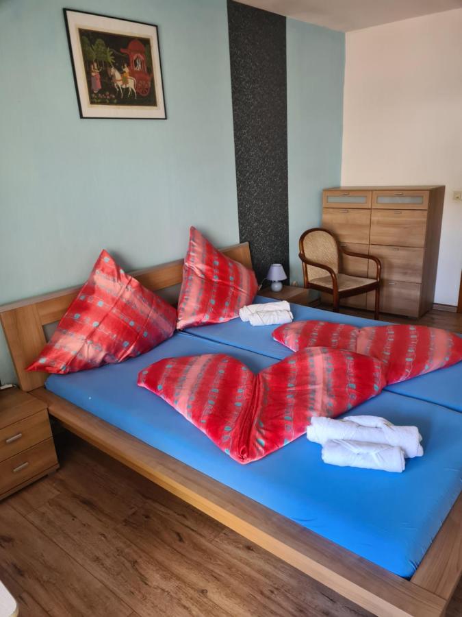 Zum Feti Pension und Restaurant - B&B Rüdesheim am Rhein