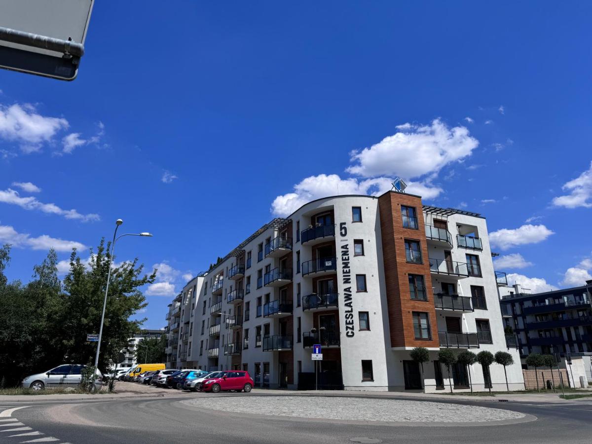 Business and Pleasure Malta Posnania self check in 24h - Bed and Breakfast Poznań