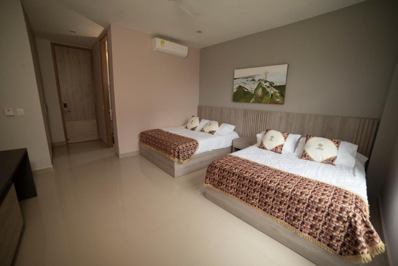 Deluxe Double Room (2 Adults + 1 Child)