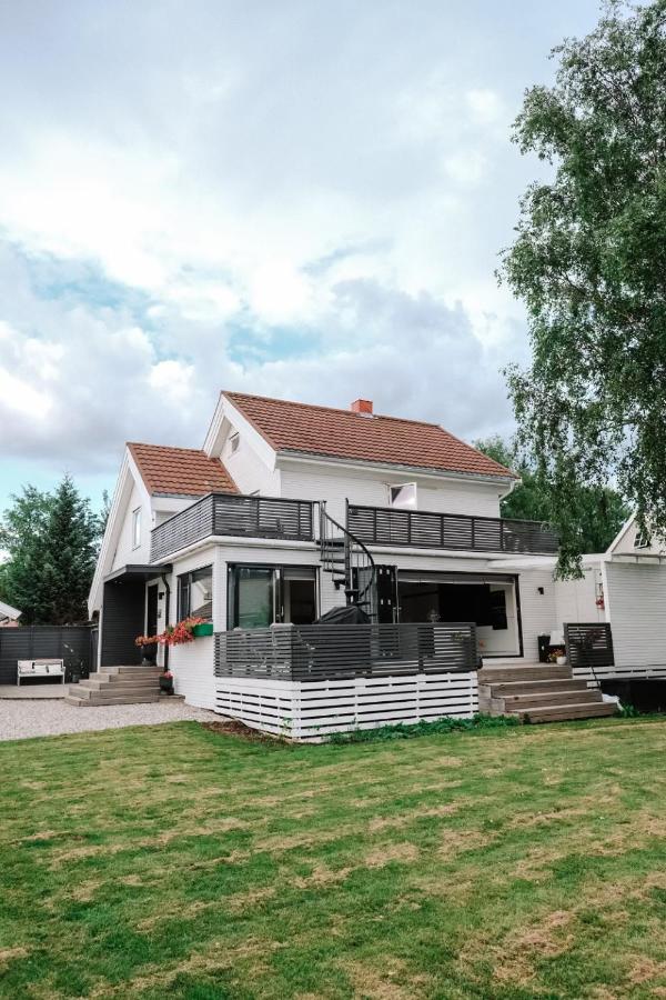 Modern house 5 bedrooms 2 baths sentral - B&B