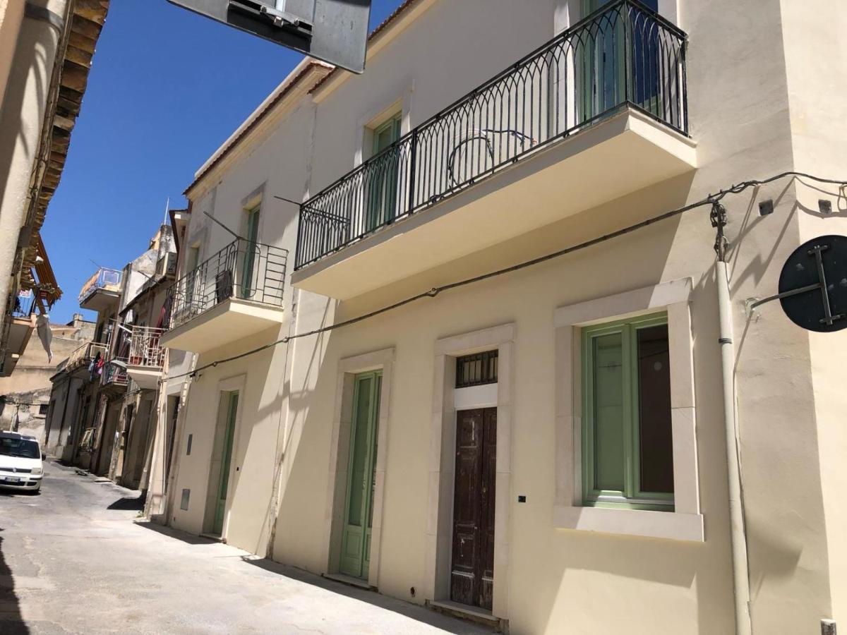 I Pizzuti - Bed and Breakfast Noto