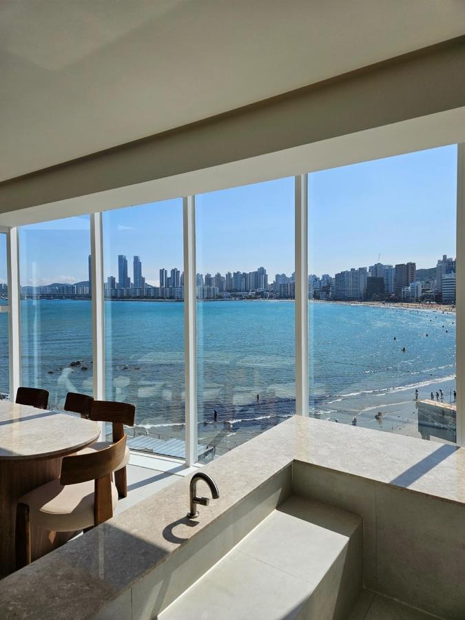 The First Gwangan - Ferienwohnung Busan