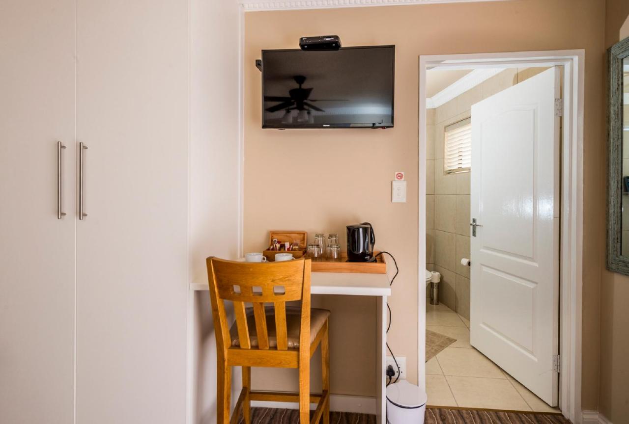 Triple Room with Bathroom